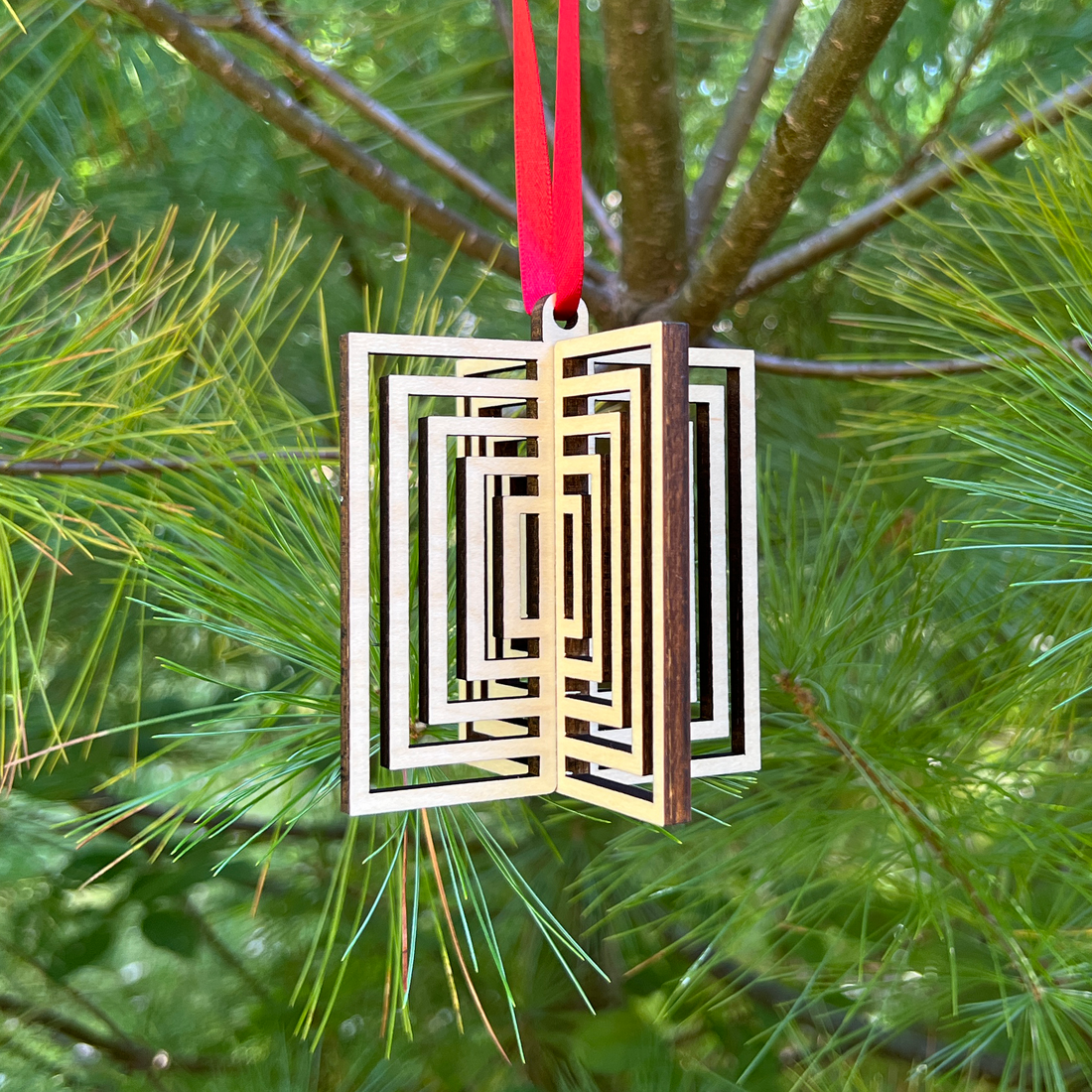 Metria Ornament Set